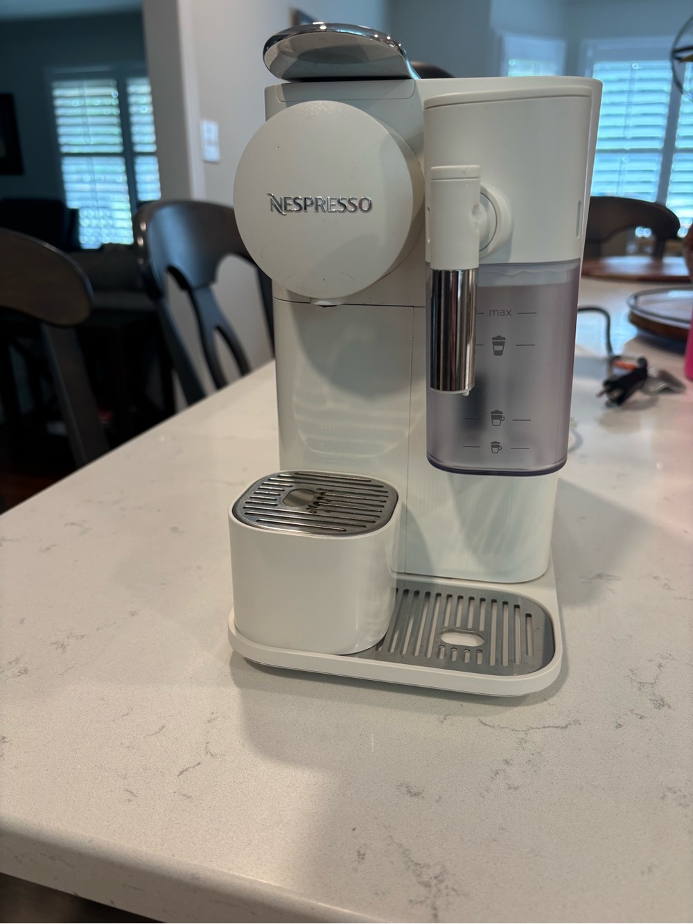 Nespresso White and Silver Espresso and Milk Frother Machine!
Like new!